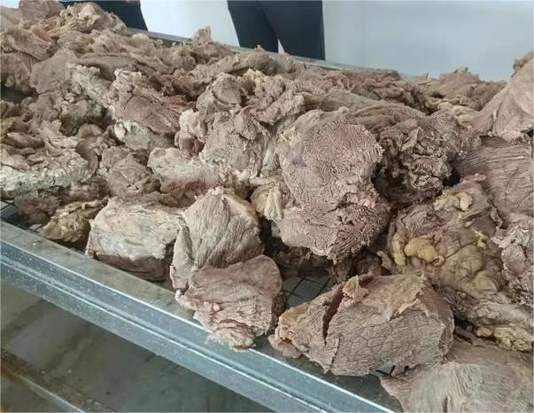 供應(yīng)巴基斯坦進口熟牛肉（七八成熟，去骨去內(nèi)臟，可鹵可醬可定制）